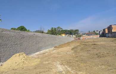 Imagem: O terreno possui 2112m² de Área e está localizado em Campo