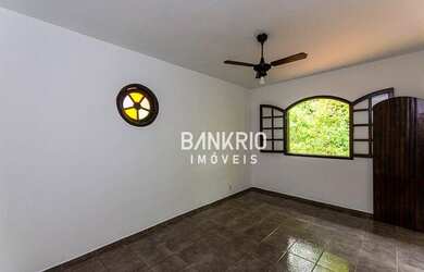 Imagem 4: Casa com 3 quartos, vaga para 5 carros, 850m2, Maria Paula