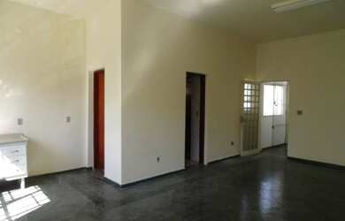 Imagem: O depósito possui 40m² de Área e está localizado em Centro