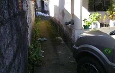 Imagem 2: Terreno com casa no local, para reforma ou demolição por R$ 250.000...