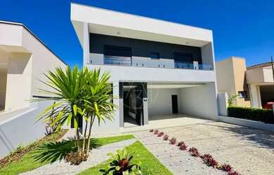 Imagem: A casa em condomínio possui 5 Dormitórios, 5 Banheiros, 4