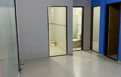 Imagem: A casa possui 2 Dormitórios, 1 Banheiro, 1 Vaga na garagem