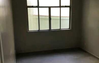 Imagem: O apartamento possui 2 Dormitórios, 1 Banheiro e está localizado