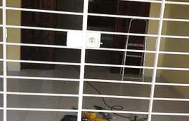 Imagem: A casa possui 2 Dormitórios, 1 Banheiro, 1 Vaga na garagem