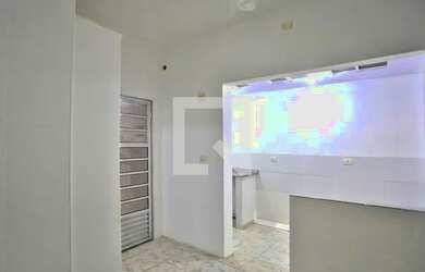 Imagem: A casa possui 1 Dormitório, 1 Banheiro, 50m² de Área e está