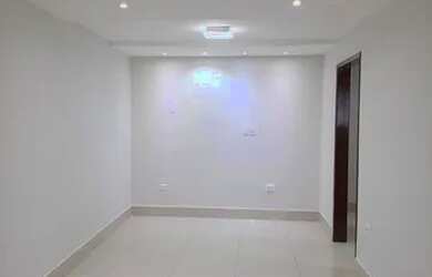 Imagem: A casa possui 5 Dormitórios, 2 Banheiros, 2 Vagas na garagem