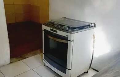 Imagem: A casa possui 1 Dormitório e 1 Banheiro e está localizado