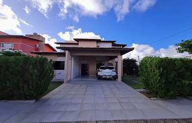 Imagem: A casa possui 3 Dormitórios, 5 Banheiros, 184m² de Área e