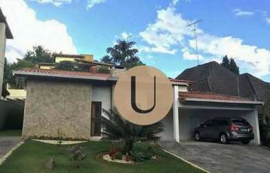 Imagem: A casa em condomínio possui 3 Dormitórios, 4 Banheiros e 220m²