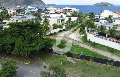 Imagem: O terreno possui 290m² de Área e está localizado em Camboinhas