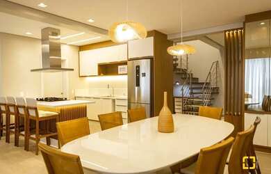 Imagem: O apartamento possui 3 Dormitórios, 3 Banheiros, 2 Vagas na