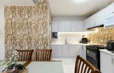 Imagem 8: Sobrado à venda com 3 quartos no Sítio Cercado em Curitiba