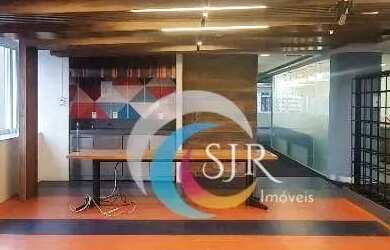 Imagem: O depósito possui 5 Vagas na garagem, 576m² de Área e está