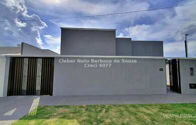 Imagem: A casa possui 2 Dormitórios, 2 Banheiros, 2 Vagas na garagem