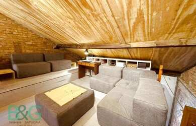 Imagem: A casa possui 3 Dormitórios, 2 Banheiros, 240m² de Área e