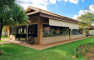 Imagem: O terreno possui 450m² de Área e está localizado em São