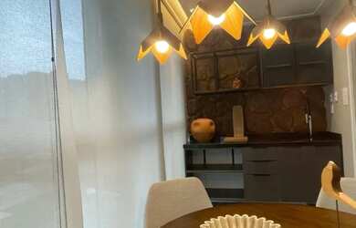 Imagem: O apartamento possui 2 Dormitórios, 2 Banheiros, 2 Vagas na