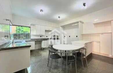 Imagem 6: Elegante Residência para Locação no Residencial Tamboré 2