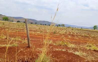 Imagem: A fazenda possui 114m² de Área e está localizado em Barro