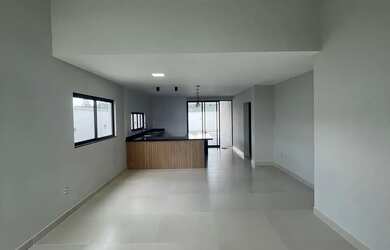 Imagem 3: Casa de condomínio para venda possui 206 metros quadrados com 3 quartos