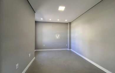 Imagem 13: Casa com 229 m², pátio e 2 vagas de garagem em condomínio fechado em...