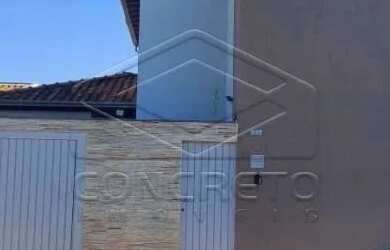 Imagem: A casa possui 2 Dormitórios, 1 Banheiro, 5 Vagas na garagem