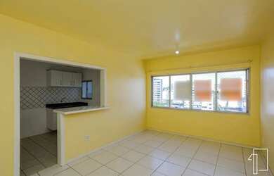 Imagem: O apartamento possui 2 Dormitórios, 1 Banheiro, 78m² de Área