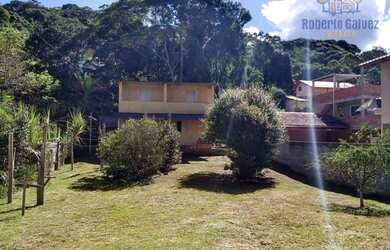 Imagem: A casa possui 2 Dormitórios, 1 Banheiro, 100m² de Área e