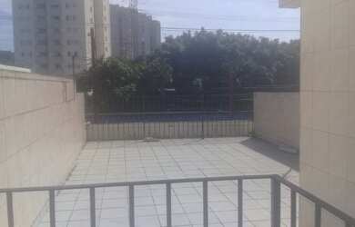 Imagem: A casa possui 2 Dormitórios, 2 Banheiros, 3 Vagas na garagem