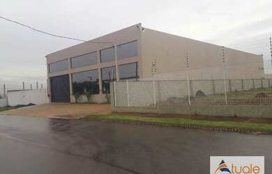 Imagem: O depósito possui 1.100m² de Área e está localizado em