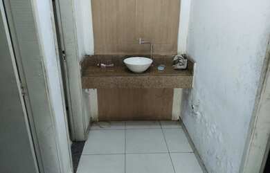 Imagem 2: Loja para Venda em Salvador, Avenida Vasco da Gama, 2 banheiros, 8 vagas