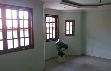 Imagem: A casa possui 2 Dormitórios, 1 Banheiro, 999.999m² de Área