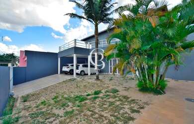 Imagem: A casa em condomínio possui 4 Dormitórios, 5 Banheiros, 5