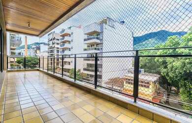 Imagem 1: Lindo Apartamento para venda na Tijuca com 220 metros quadrados