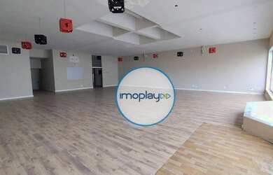 Imagem 8: Ponto comercial com 525m² vão livre, cozinha, 02 banheiros e 05 vagas...