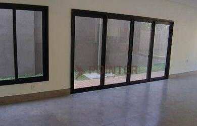 Imagem: A casa possui 4 Dormitórios, 5 Banheiros, 2 Vagas na garagem