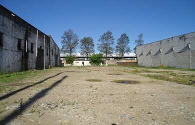 Imagem 8: Galpão/Depósito/Armazém para venda possui 2830 metros quadrados em...