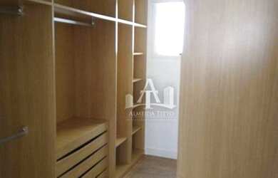 Imagem: O apartamento possui 4 Dormitórios, 4 Banheiros, 2 Vagas na