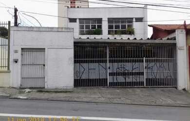 Imagem: O depósito possui 1 Vaga na garagem e 250m² de Área e está