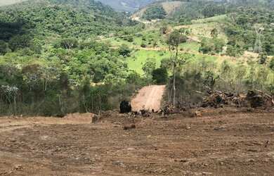 Imagem 13: Terreno 2 km do asfalto. 600m² de Área