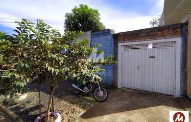 Imagem: O depósito possui 4 Vagas na garagem, 238m² de Área e está