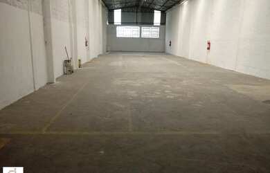 Imagem 3: Galpão 500 m² em Jandira para distribuição ou fabricação