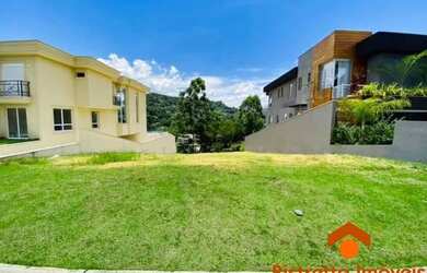 Imagem: O terreno possui 560m² de Área e está localizado em Tamboré