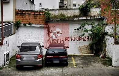 Imagem: O depósito possui 3 Vagas na garagem, 184m² de Área e está