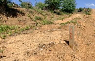 Imagem: O terreno possui 600m² de Área e está localizado em Centro