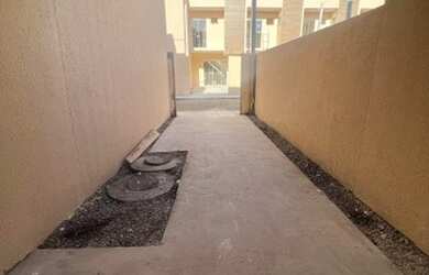 Imagem: A casa possui 2 Dormitórios, 3 Banheiros, 2 Vagas na garagem