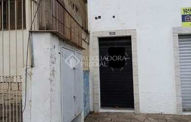 Imagem: O depósito possui 16m² de Área e está localizado em Glória