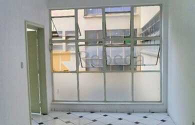 Imagem: O depósito possui 66m² de Área e está localizado em Centro