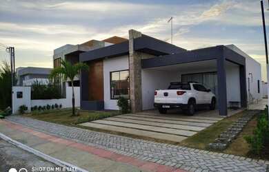 Imagem: A casa em condomínio possui 3 Dormitórios, 4 Banheiros, 4