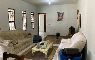 Imagem 13: Casa à Venda em Marília com Piscina no Bairro Jardim Marajó